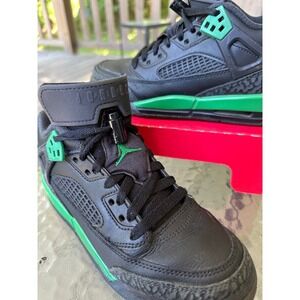 Jordan Sneakers Spizike 40 Acres and a Mule Black Green Shoes Size 3.5Y